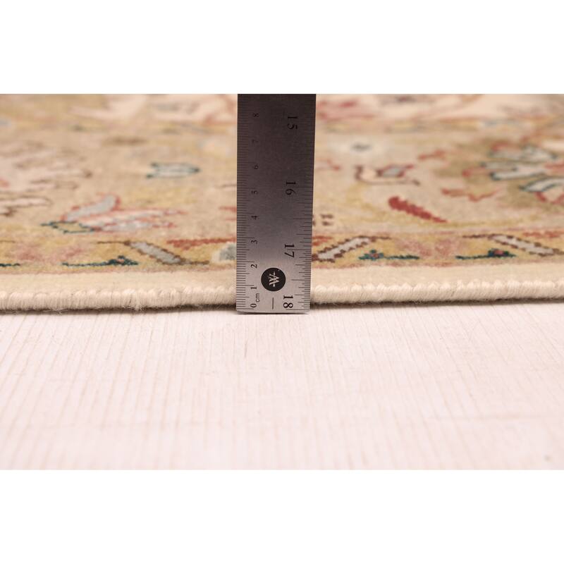 ECARPETGALLERY Hand-knotted Jules Serapi Ivory Wool Rug - 6'0 x 8'11