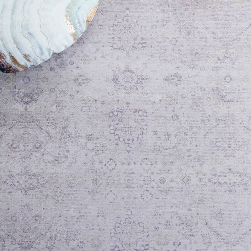 SAFAVIEH Tucson Machine Washable Slip Resistant Giouli Oriental Medallion