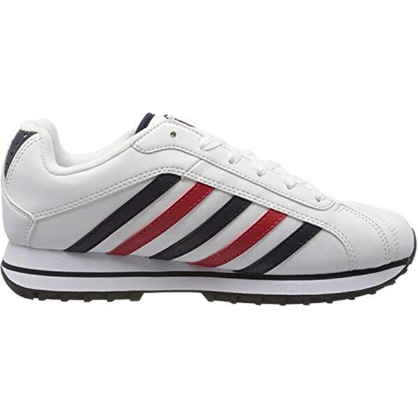 mens sports shoes under 2000