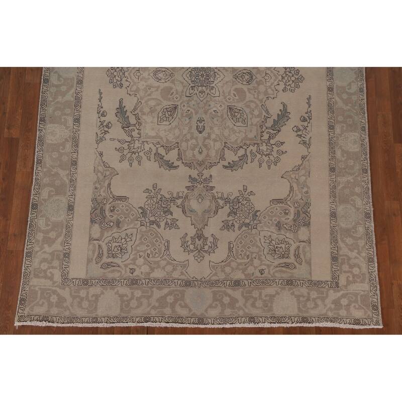 Hand Knotted Oriental 100% Wool Carpet Traditional Floral Beige & Ivories Tabriz Area Rug - 10' 1'' X 6' 3''