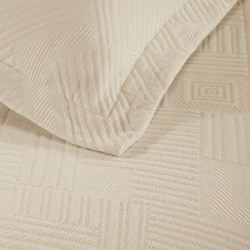Superior Geometric Fret Cotton Decorative Bedspread Set