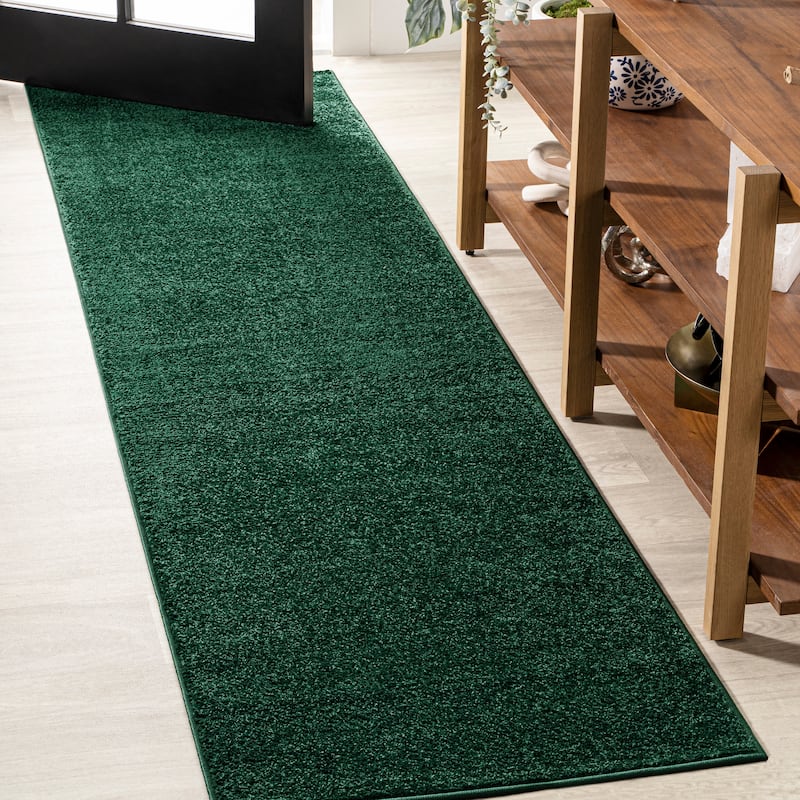 JONATHAN Y Tumbling Solid Low-Pile Area Rug - 12 X 15 - Emerald