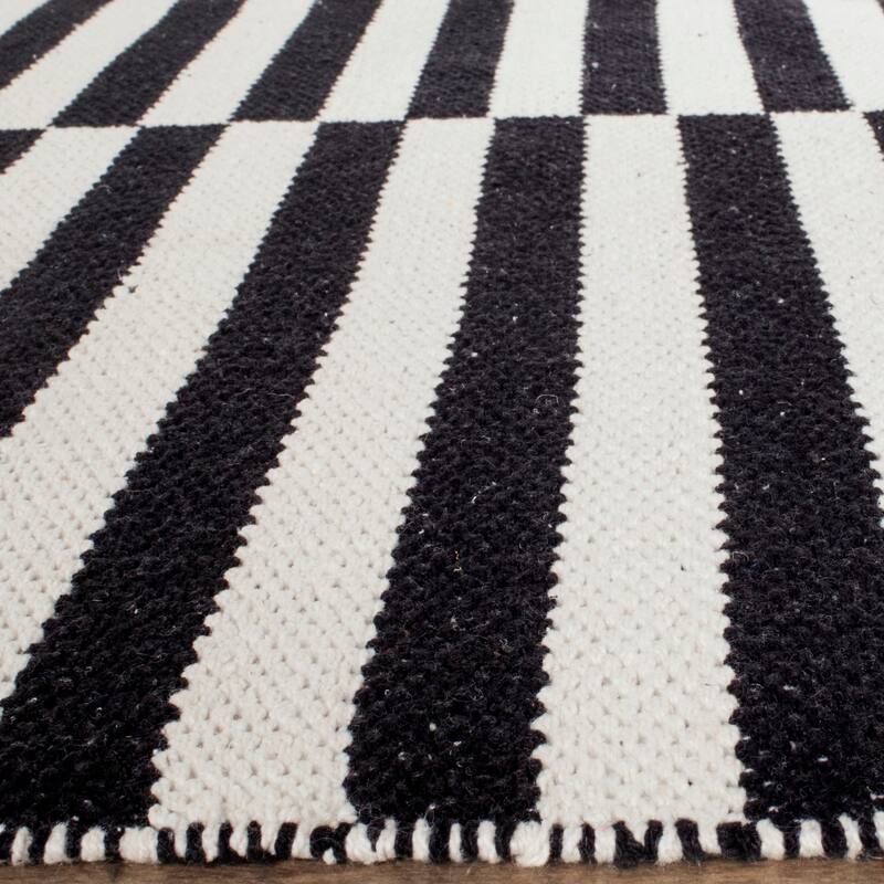 SAFAVIEH Handmade Flatweave Montauk Helena Casual Cotton Rug