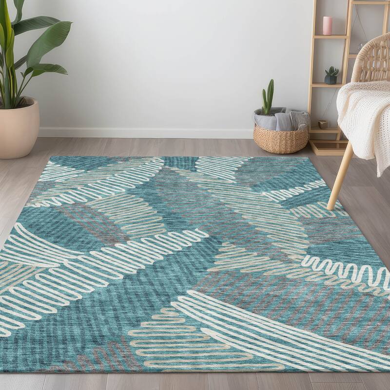 Machine Washable Indoor/ Outdoor Chantille Contemporary Squiggles Rug