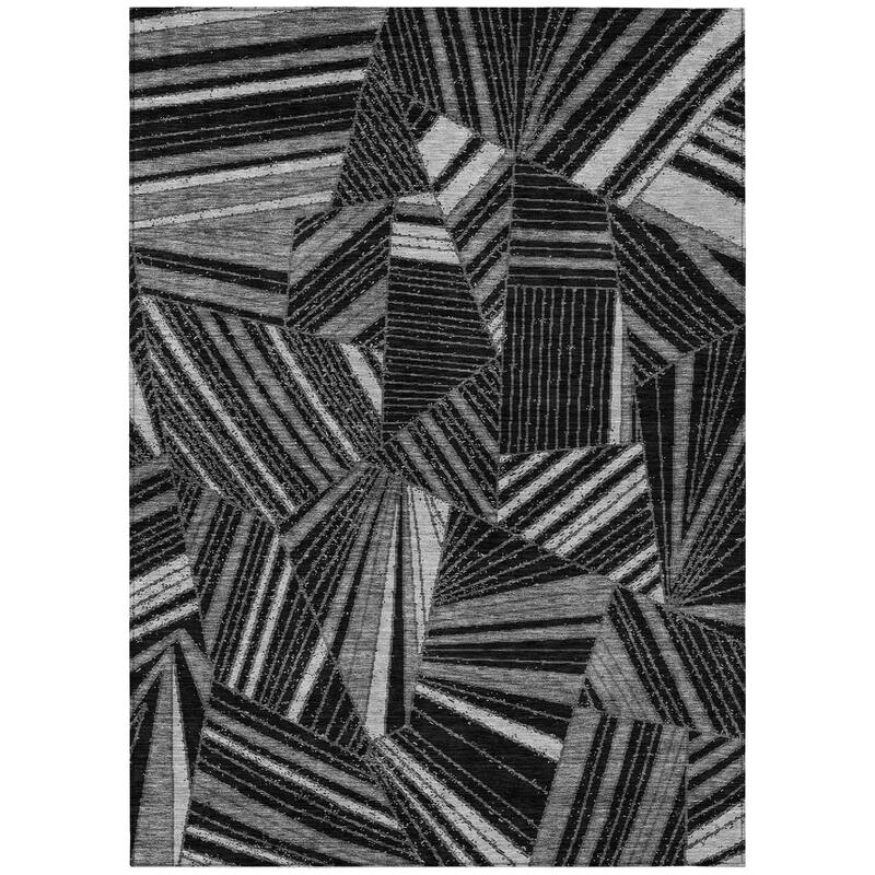 HomeRoots Geometric Transitional Rectangle Outdoor Rug - 10' X 14'
