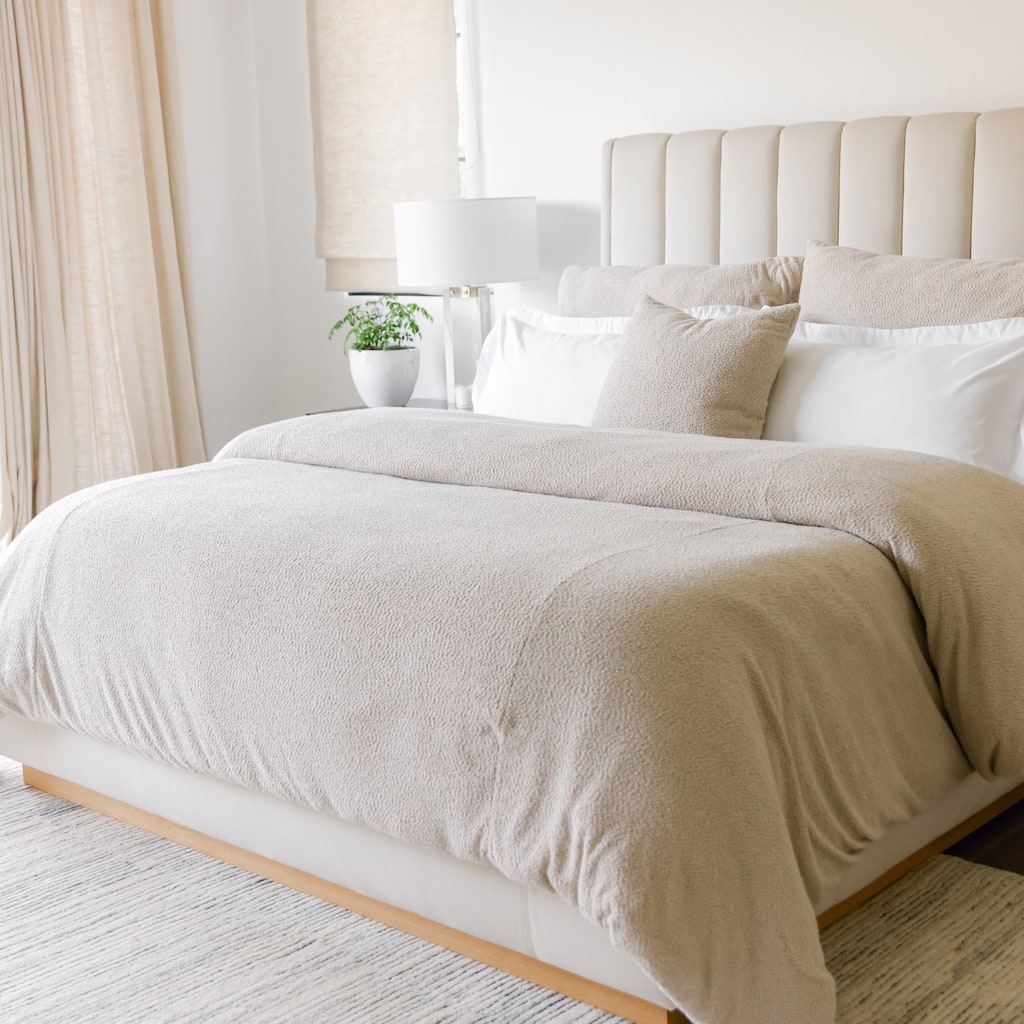 Jennifer Adams Chunky Super Soft Boucle Comforter