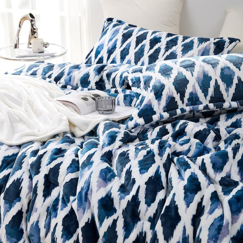 Love Thick® - Cuddly Coma Inducer Oversized Comforter Set - Arizona Blue Nights