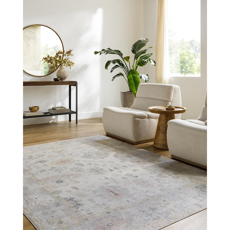 Haily Traditional Oriental Area Rug - 2' 1" x 3' 9"