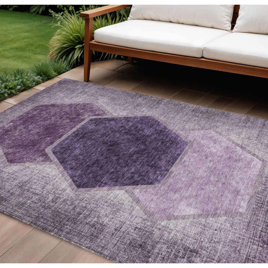 HomeRoots Geometric Transitional Rectangle Outdoor Rug