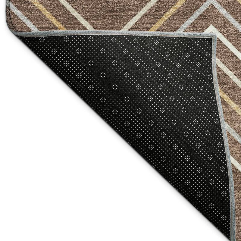 Machine Washable Indoor/ Outdoor Modern Chevron Chantille Rug