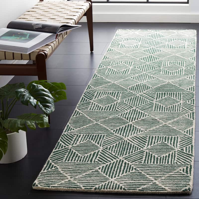 SAFAVIEH Handmade Abstract Harmanna Modern Wool Rug - 2'3" x 8' Runner - Dark Green/Ivory