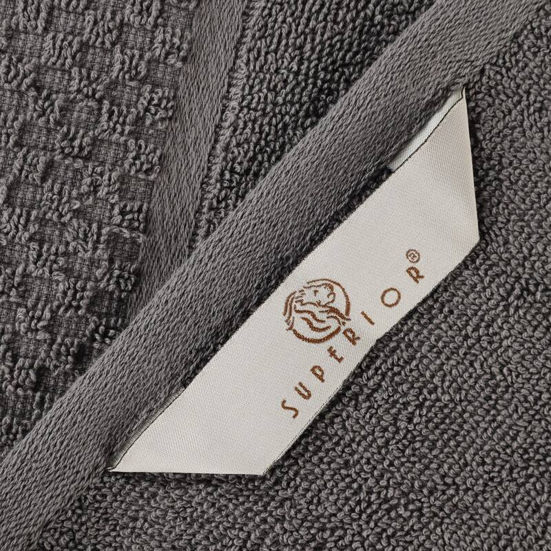 Superior Lodie Cotton Plush Absorbent Jacquard Solid 3 Piece Towel Set