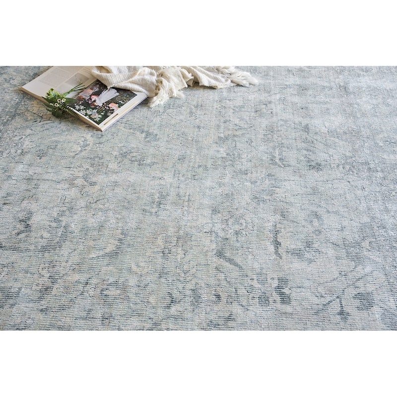 EXQUISITE RUGS Tuscany Hand-loomed Wool/Bamboo Silk Ivory/Blue Area Rug.