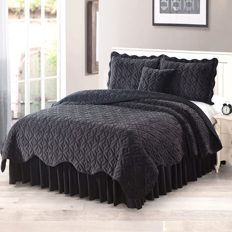 Serenta Diamond Flannel Quilted 4-piece Coverlet Set - Jet Black - King