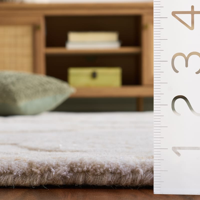 SAFAVIEH Handmade Glamour Arsenia Floral Wool Rug