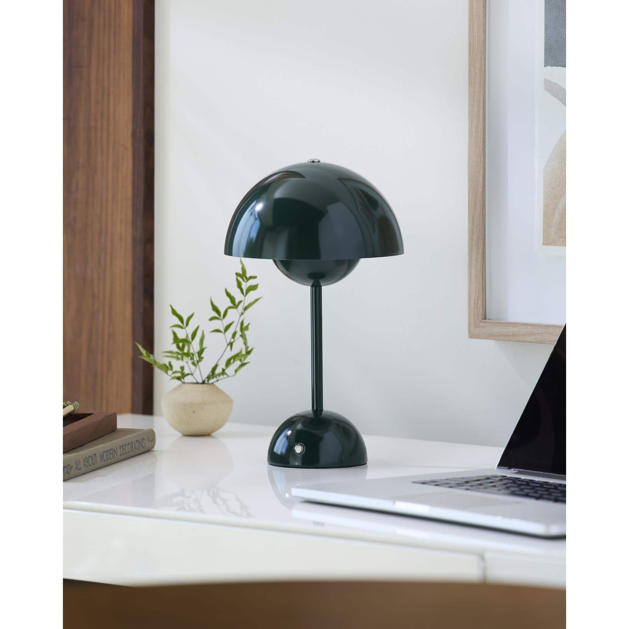 Option Dark Green
