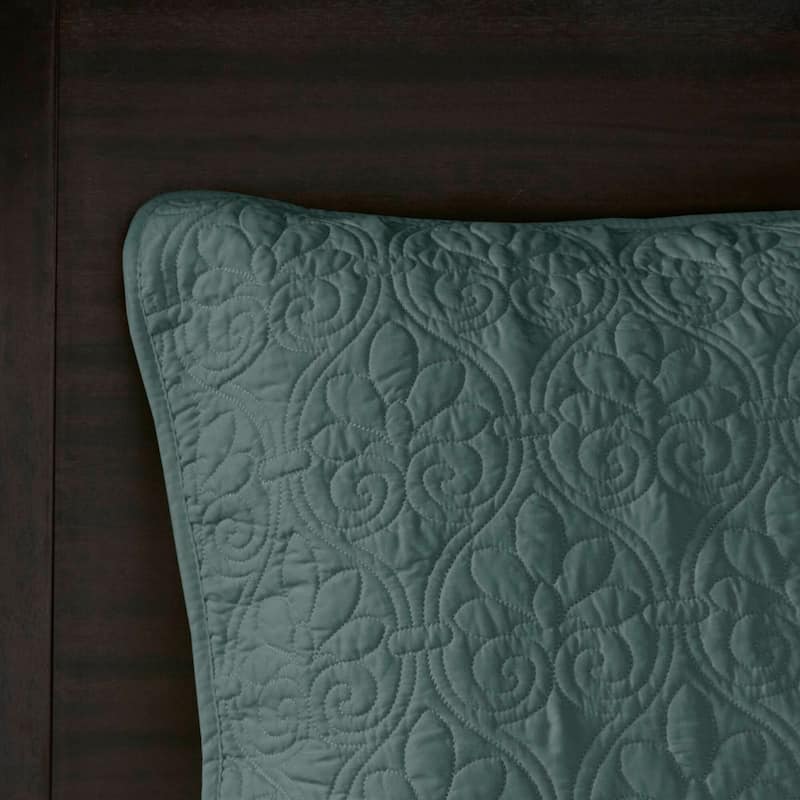 Madison Park Mansfield Reversible Quilt Set