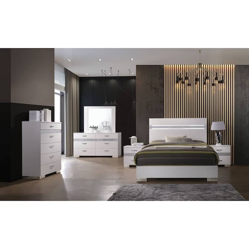 White High Gloss Acrylic Panel Bed - Modern Style, Chrome Finish Block ...
