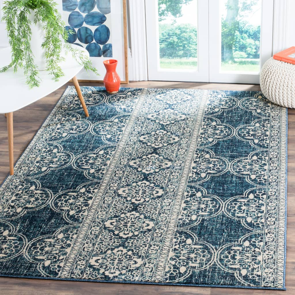 SAFAVIEH Evoke Angelica Distressed Vintage Boho Rug