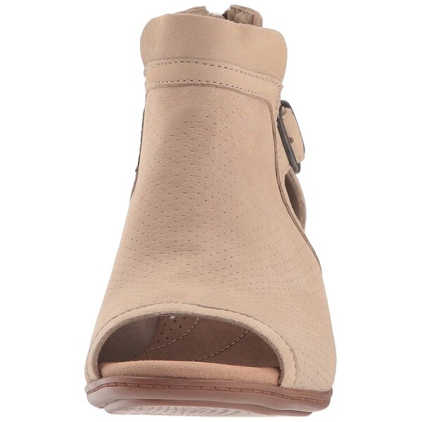 clarks women's valarie kimble heeled sandal