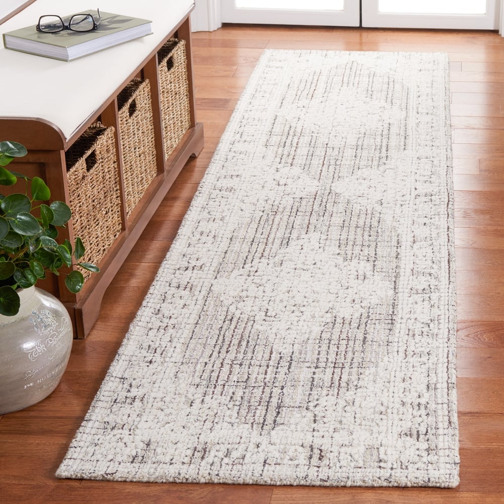 SAFAVIEH Handmade Ebony Fridny Modern Wool Rug