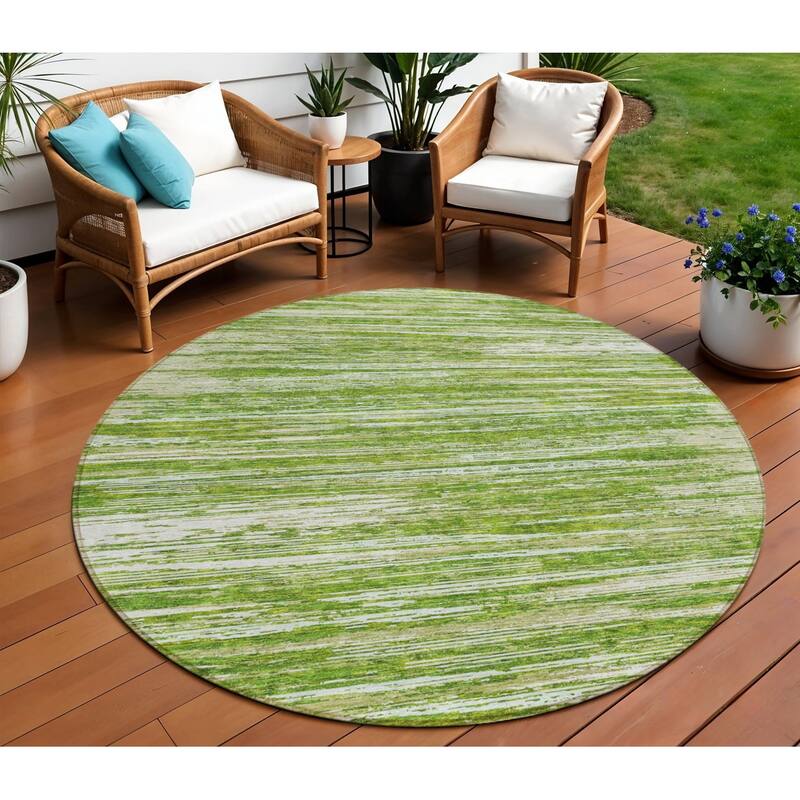 HomeRoots Striped Transitional Rectangle Outdoor Rug - 8' Round