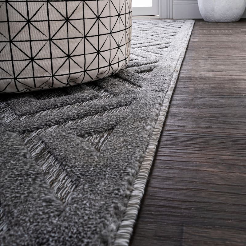 JONATHAN Y Ankara Neutral Diamond Trellis Indoor/Outdoor Area Rug