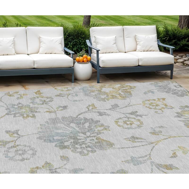 HomeRoots Floral Transitional Rectangle Outdoor Rug - 9' X 12'