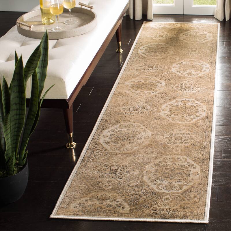 SAFAVIEH Vintage Distressed Boho Retta Oriental Rug - 2'2" x 8' Runner - Beige/Cream