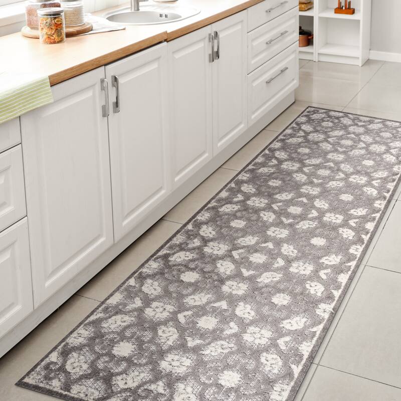 JONATHAN Y Crisantemo Tile Trellis High-Low Indoor/Outdoor Area Rug