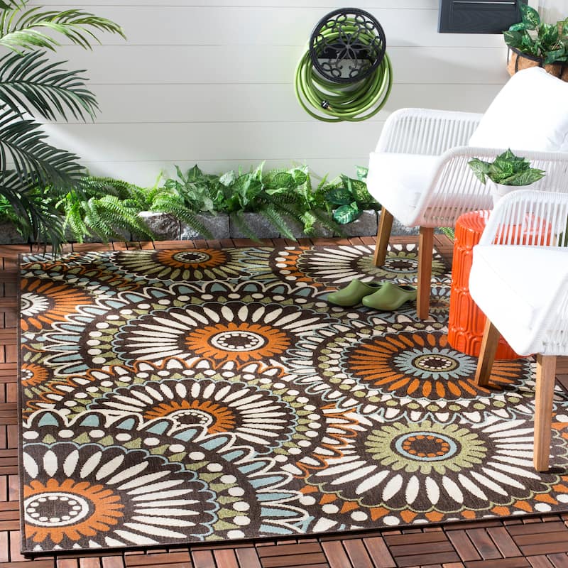 SAFAVIEH Veranda Sissy Indoor/ Outdoor Waterproof Patio Backyard Rug