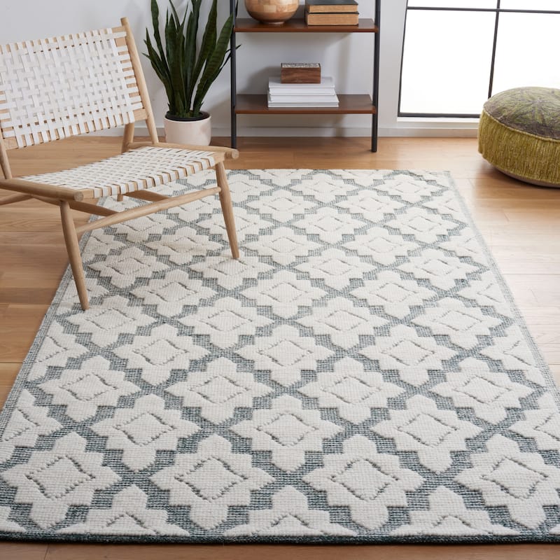 SAFAVIEH Handmade Vermont Llinos Wool Rug