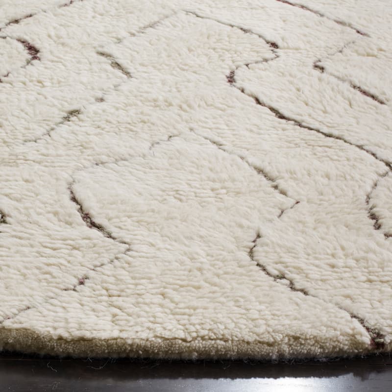 SAFAVIEH Handmade Casablanca Shag Vjosa Tribal Wool Rug