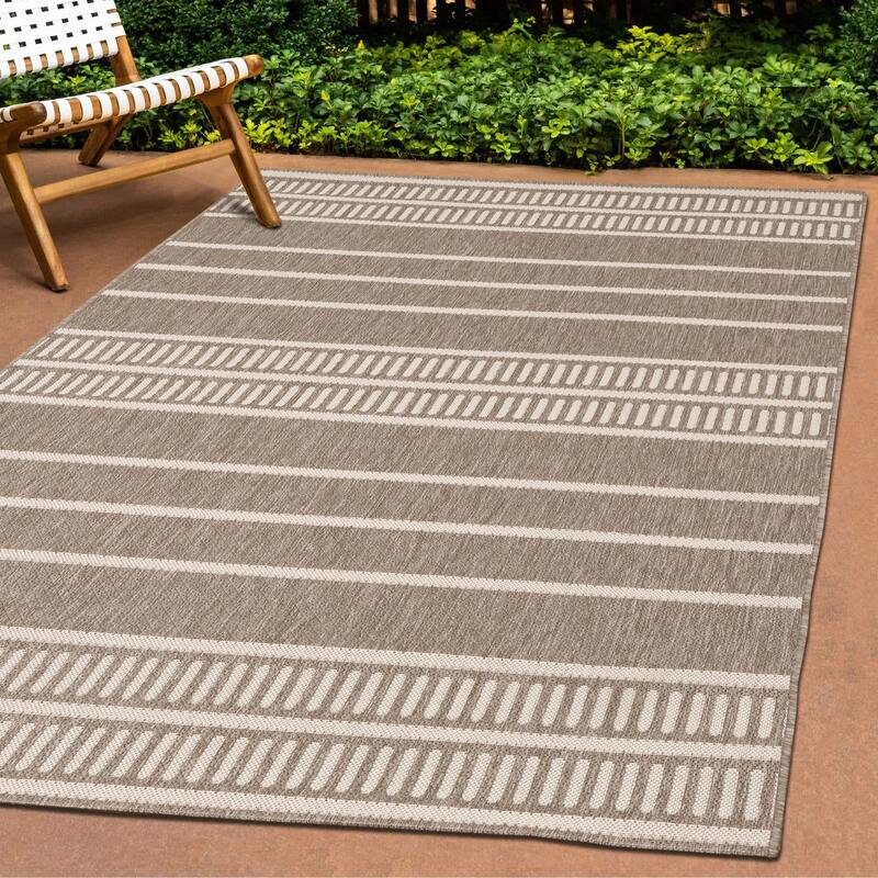 Jackson Collection - Striped Indoor/Outdoor Area Rug - 6'7" x 9'6"