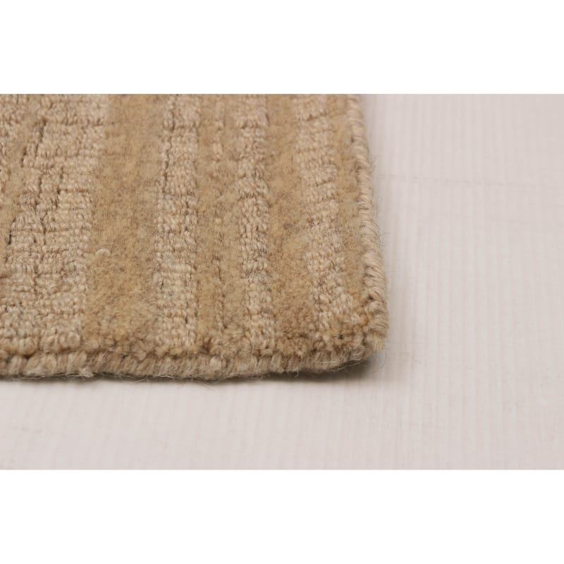 Kashkuli Gabbeh Tan Rug 6'9" x 9'7" - 6'9 x 9'7