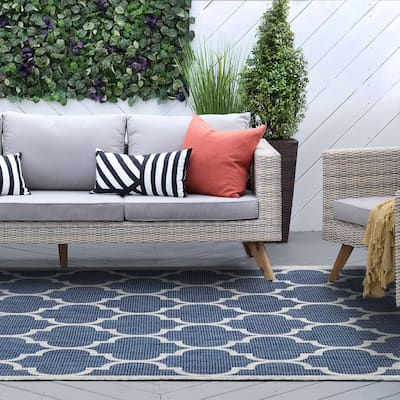 Colonnade Global Trellis Indoor/Outdoor Area Rug