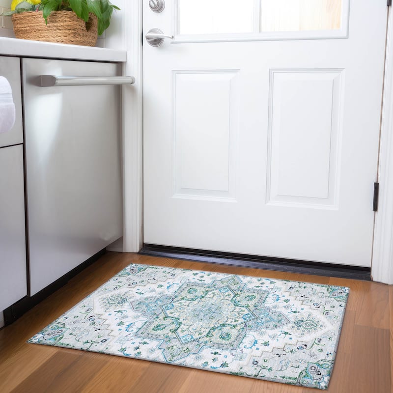 Premium Washable Super Soft Traditional Oriental Mayfield Rug - Silver - 1'8" x 2'6"