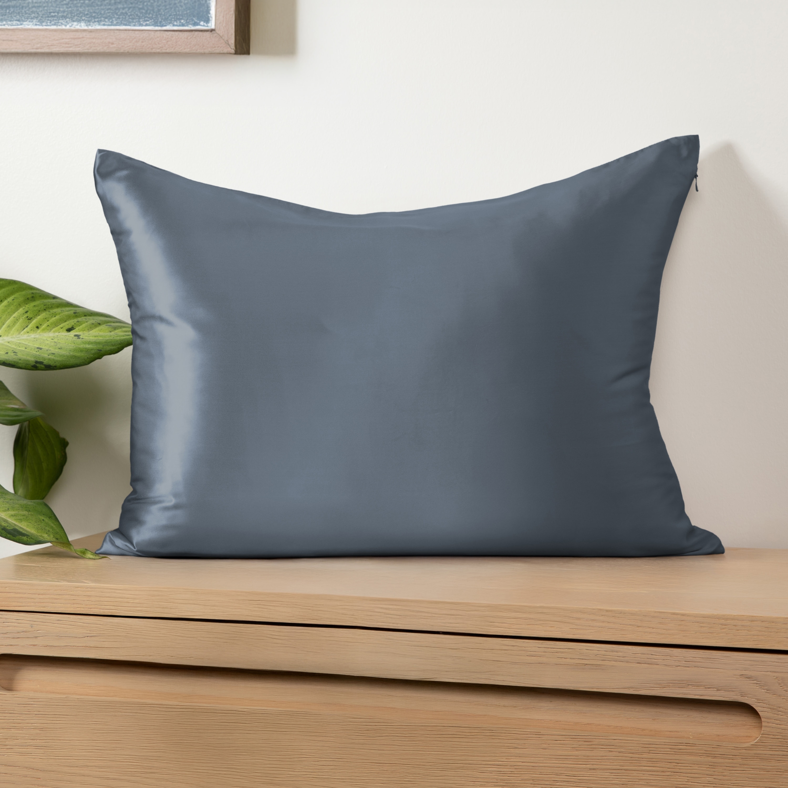 Becky Cameron 100% Mulberry Silk Zippered Pillowcase
