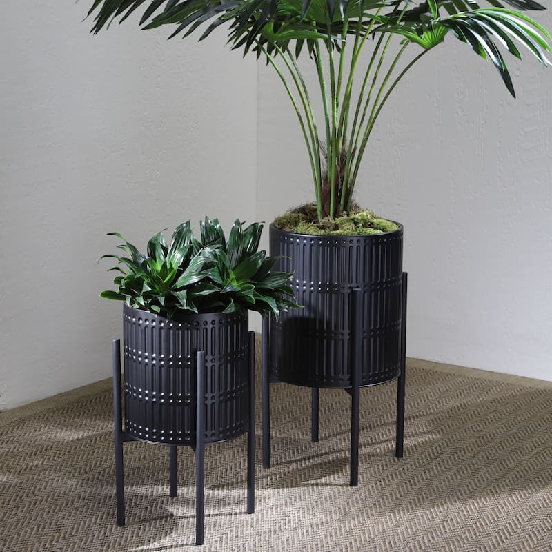 Sagebrook Home Chic Modern Planter Set of 2 - A Statement Piece for Indoor or Outdoor Greenery, Ideal for Contemporary Spaces - 14.0" x 14.0" x 23.0" - Black/metal