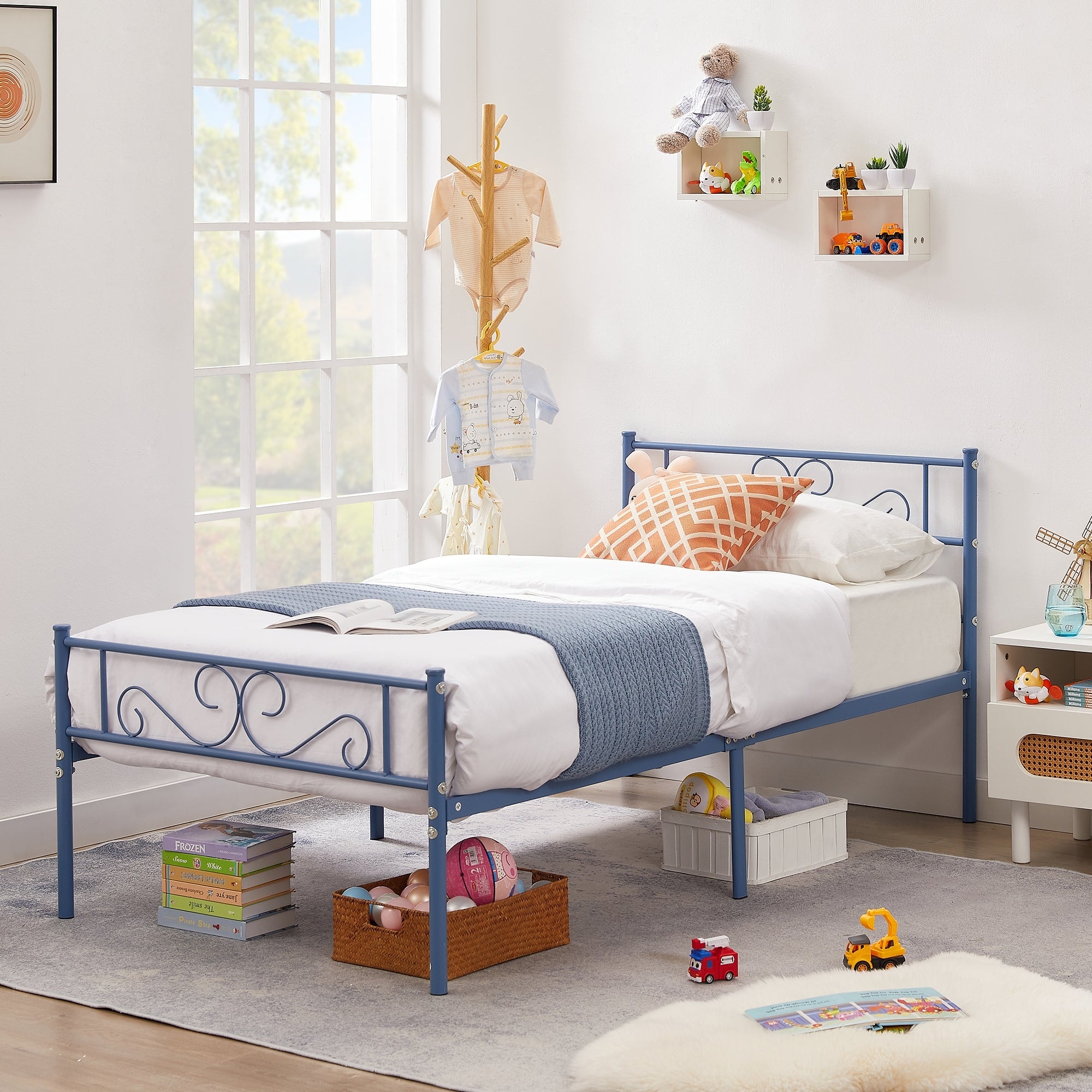 Boys metal shop bed