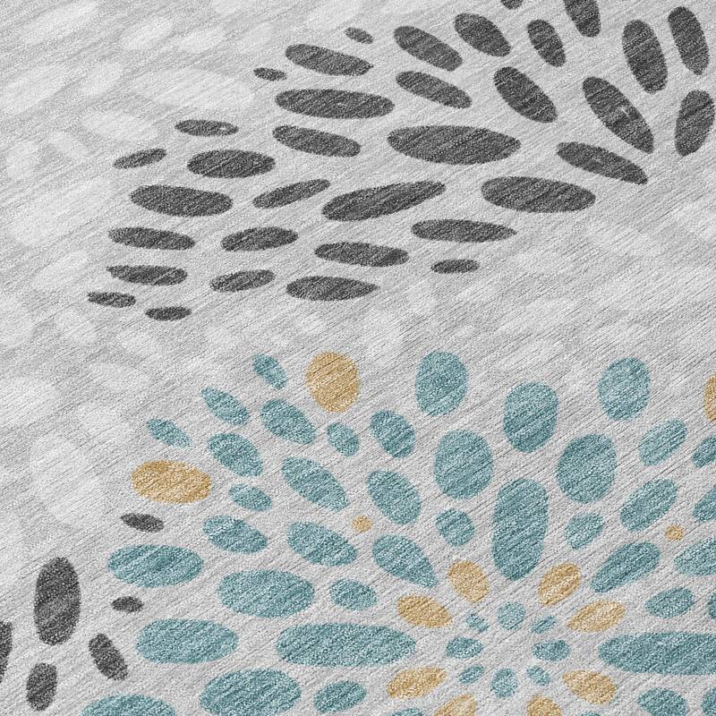 Machine Washable Indoor/ Outdoor Modern Genoa Chantille Rug