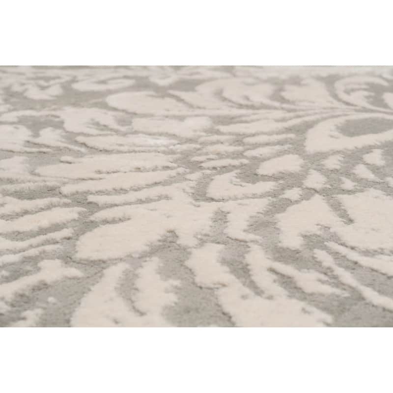 Dynamic Rugs Quartz Traditional Area Rug