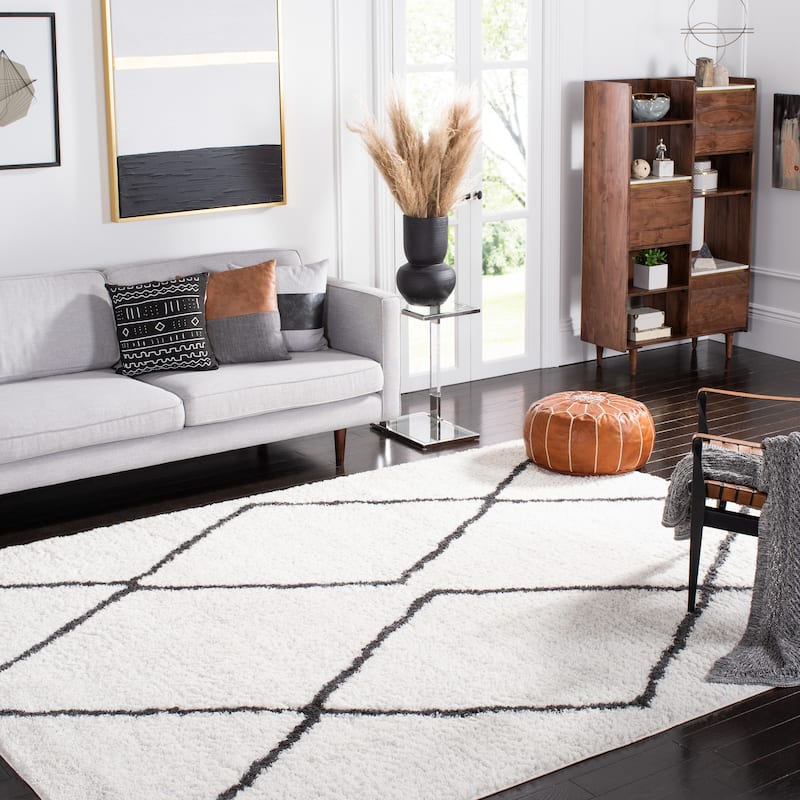 SAFAVIEH August Shag Yukine Trellis 1.26-inch Thick Rug