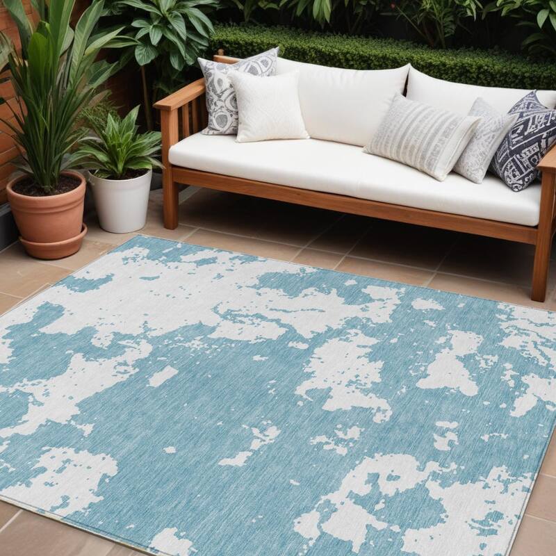 HomeRoots Abstract Transitional Rectangle Outdoor Rug - 9' X 12'
