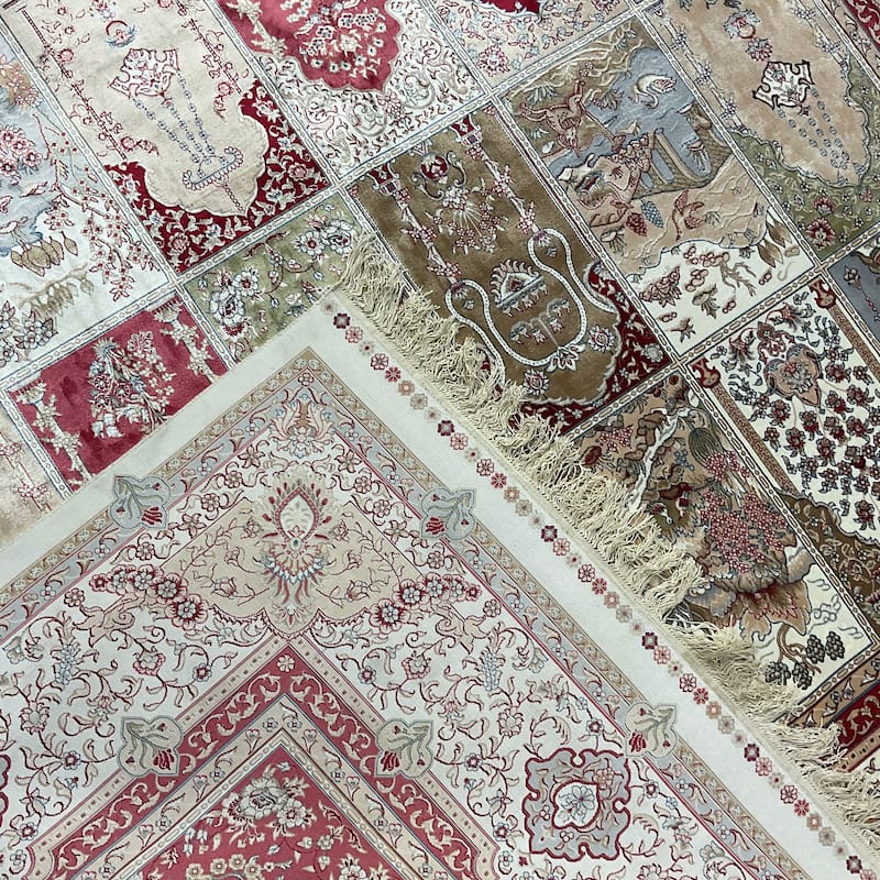 HERAT ORIENTAL Handmade 6'5 x 9'10 Kashmiri Panel Design Silk Rug - 6'5" x 9'10"