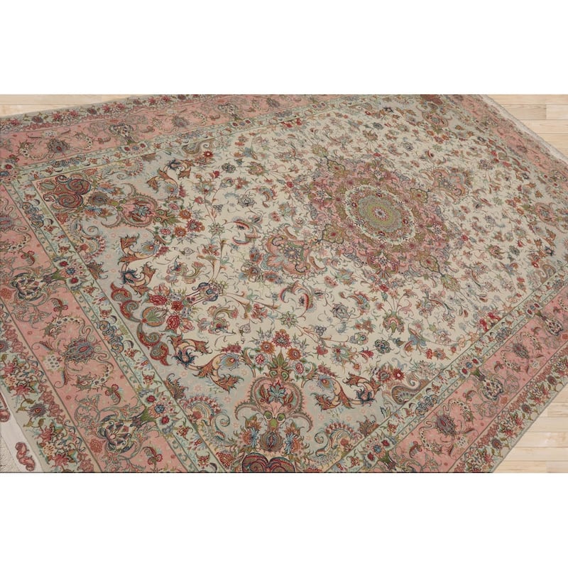 Hand Knotted Ivory Persian Wool & Silk Traditional Oriental Area Rug - 6' 7'' x 10' 3''