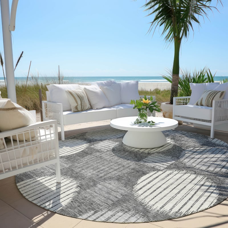 Machine Washable Indoor/ Outdoor Chantille Contemporary Dotty Rug - Charcoal - 8' x 8'