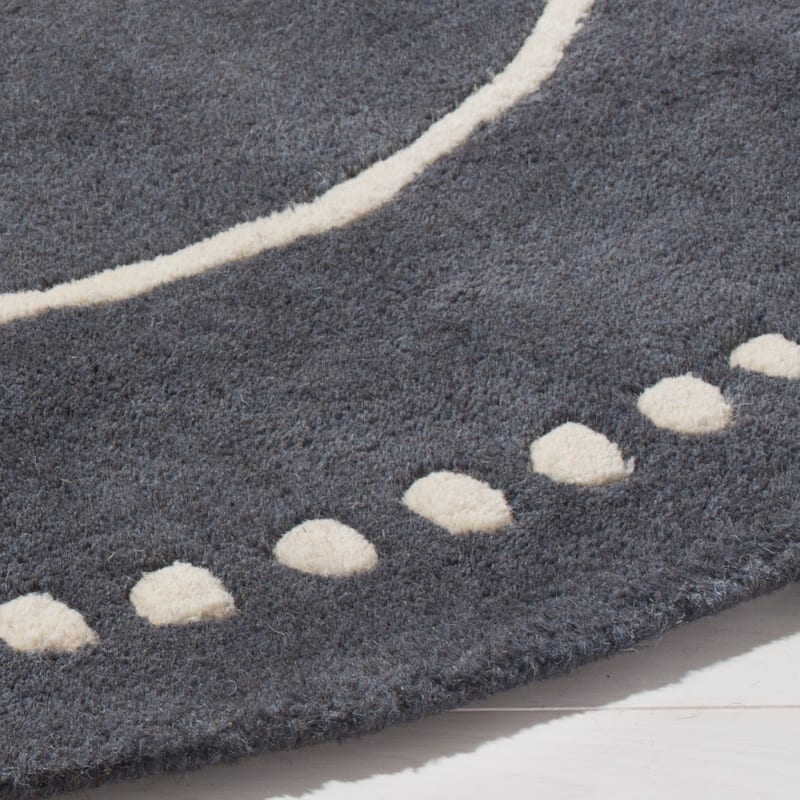 SAFAVIEH Handmade Bella Alverta Dotted Border Wool Rug