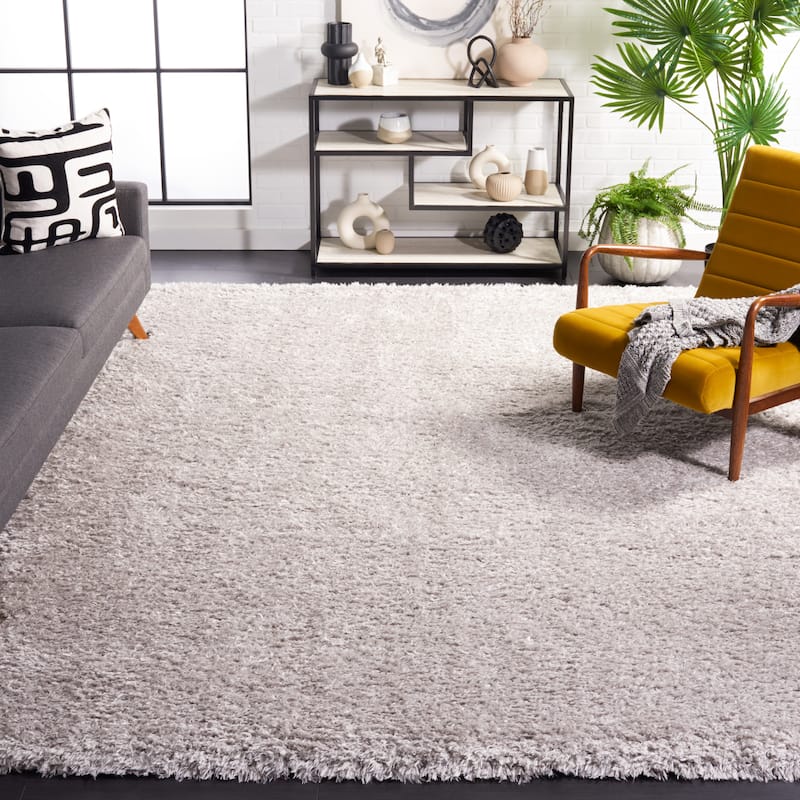 SAFAVIEH Flokati Shag Wynne 2.75-inch Thick Rug - 11' x 15' - Beige