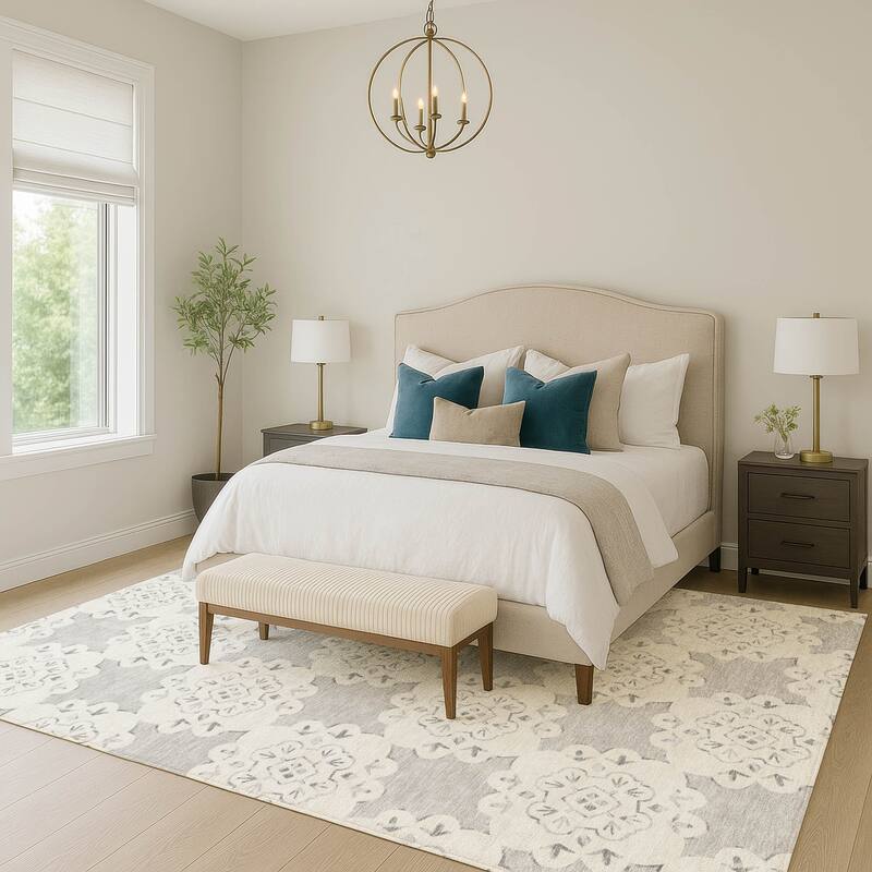 Machine Washable Indoor/ Outdoor Global Motif Chantille Rug